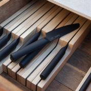 Кухонный нож BergHOFF Ron для овощей 120 мм Black Кухонный нож BergHOFF Ron для овощей 120 мм Black