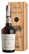Кальвадос Calvados Coeur de Lion Pays d'Auge 1977 - 0,7 л Кальвадос Calvados Coeur de Lion Pays d'Auge 1977 - 0,7 л