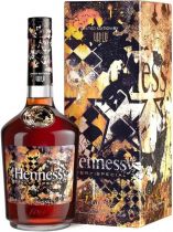 Коньяк "Hennessy" V.S., Limited Edition by Vhils, gift box, 0.7 л Коньяк "Hennessy" V.S., Limited Edition by Vhils, gift box, 0.7 л