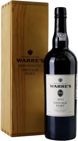 Вино Warre's Vintage Port 2011, wooden box
