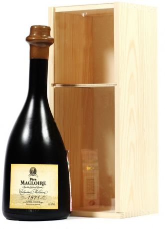 Кальвадос Pere Magloire, Calvados Millesime, 1971, wooden box, 0.7 л - Фото 1