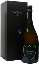Шампанское "Dom Perignon" Luminous, 2003, gift box, 1.5 л Шампанское "Dom Perignon" Luminous, 2003, gift box, 1.5 л