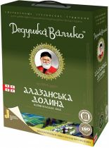 Вино "Дедушка Валико" Алазанская Долина, белое полусладкое, 2 л Вино "Дедушка Валико" Алазанская Долина, белое полусладкое, 2 л