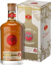 Ром "Bacardi" Reserva 8 Anos, gift box, 0.7 л Ром "Bacardi" Reserva 8 Anos, gift box, 0.7 л
