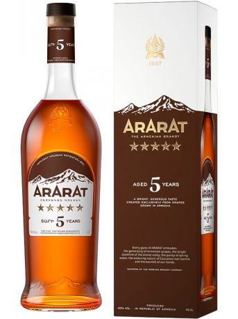 Коньяк "Арарат" 5 звезд, в подарочной коробке, 0.5 л