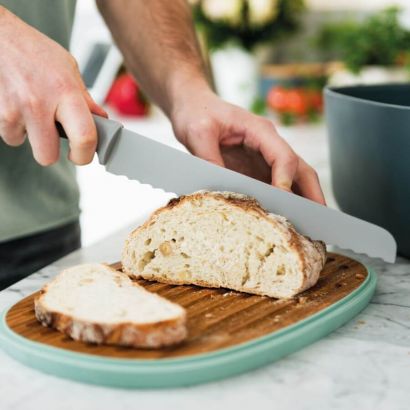 Кухонный нож BergHOFF Leo для хлеба с покрытием 230 мм в чехле - Фото 3
