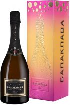 Игристое вино "Балаклава" Пино Нуар Брют Розе, в подарочной коробке Игристое вино "Балаклава" Пино Нуар Брют Розе, в подарочной коробке