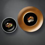 Тарелка для пасты BergHOFF Ron с крышкой Черная Тарелка для пасты BergHOFF Ron с крышкой Черная