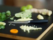 Нож для корнеплодов Fiskars Functional Form 11 см