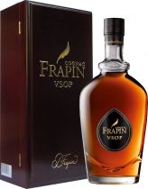 Коньяк Frapin VSOP 12 лет выдержки 0.7 л 40% в деревянной коробке Коньяк Frapin VSOP 12 лет выдержки 0.7 л 40% в деревянной коробке