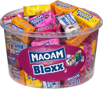Упаковка жевательных конфет HARIBO Maoam кубики 50 шт х 22 г