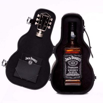 Теннесси Виски Jack Daniel's Old No.7 0.7 л 40% в футляре гитары
