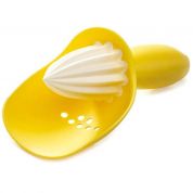 Ручная соковыжималка Joseph Joseph Catcher 16.6 см Желтая Ручная соковыжималка Joseph Joseph Catcher 16.6 см Желтая