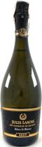 Вино игристое Jules Larose Blanc de Blancs Brut белое брют 0.75 л 11% Вино игристое Jules Larose Blanc de Blancs Brut белое брют 0.75 л 11%