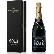 Шампанское Moet & Chandon Grand Vintage белое брют 0.75 л 12% в подарочной упаковке Шампанское Moet & Chandon Grand Vintage белое брют 0.75 л 12% в подарочной упаковке