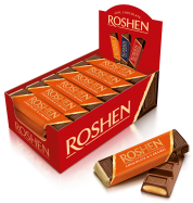 Упаковка шоколадных батончиков Roshen Батон молочно-шоколадный с начинкой карамель 40 г х 30 шт. Упаковка шоколадных батончиков Roshen Батон молочно-шоколадный с начинкой карамель 40 г х 30 шт.