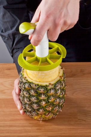 Нож для ананасов Tomorrow's Kitchen Pineapple Slicer & Wedger J-Hook 22 см - Фото 5